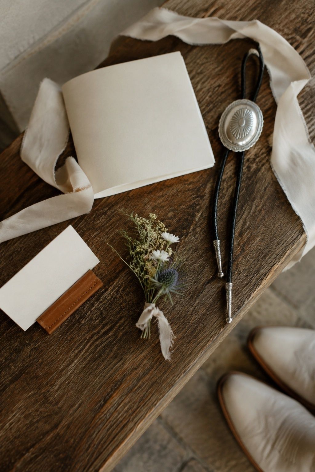 Subtle Western details at a ranch destination wedding