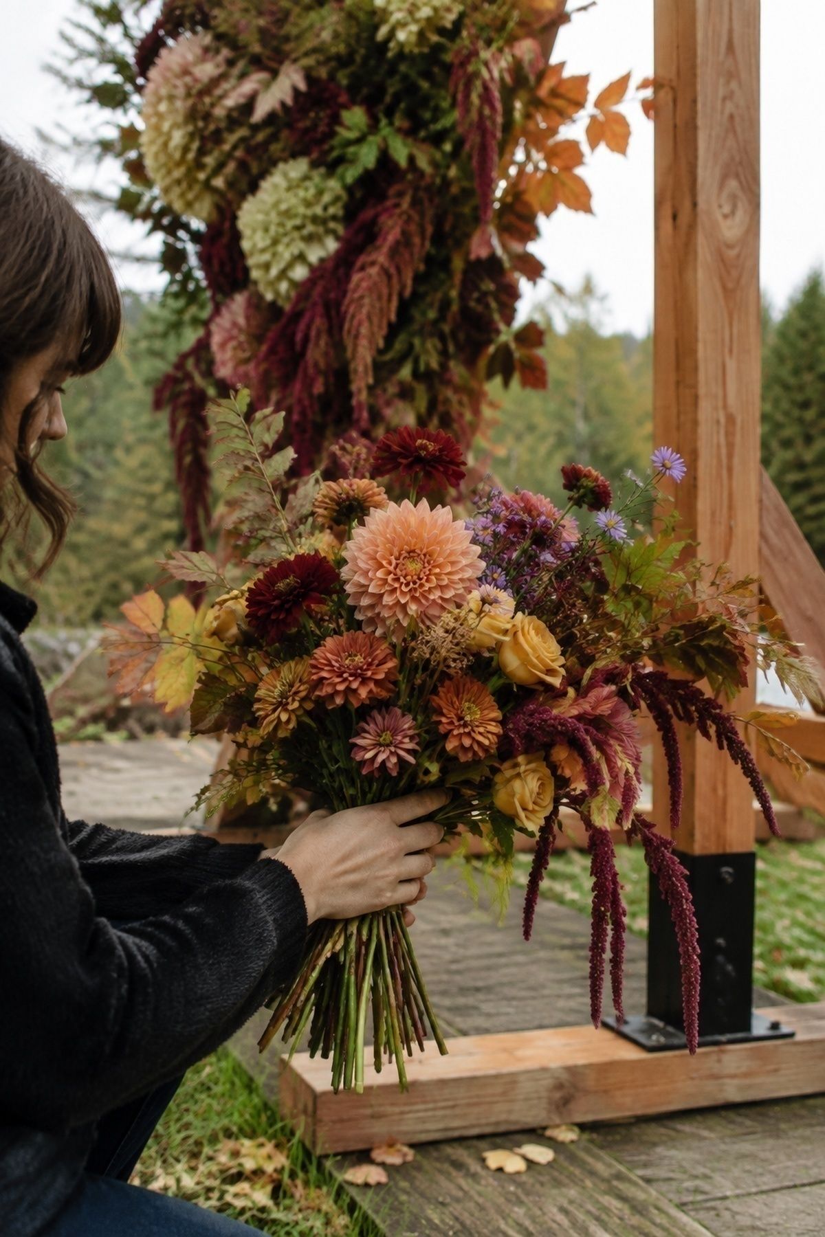In-season autumn wedding flowers