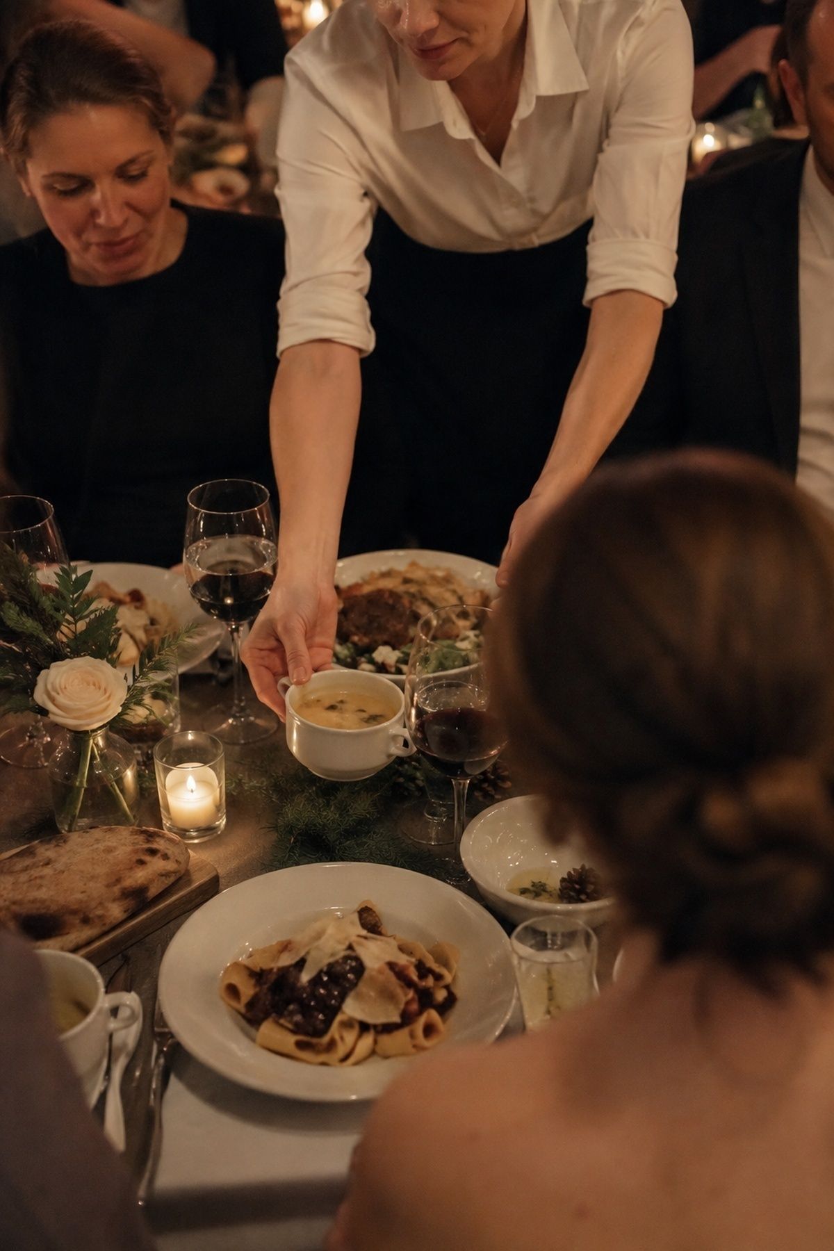 Romantic comfort-food menu for a winter reception