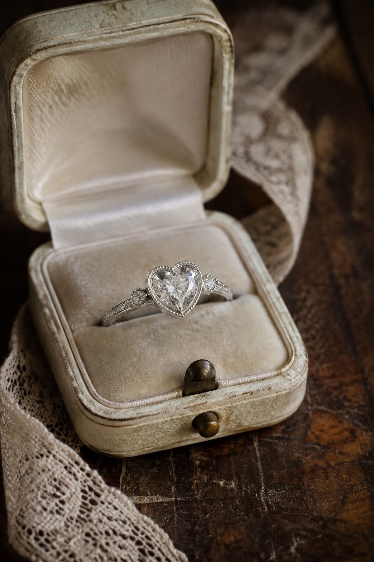 Vintage-inspired heart ring with milgrain edging