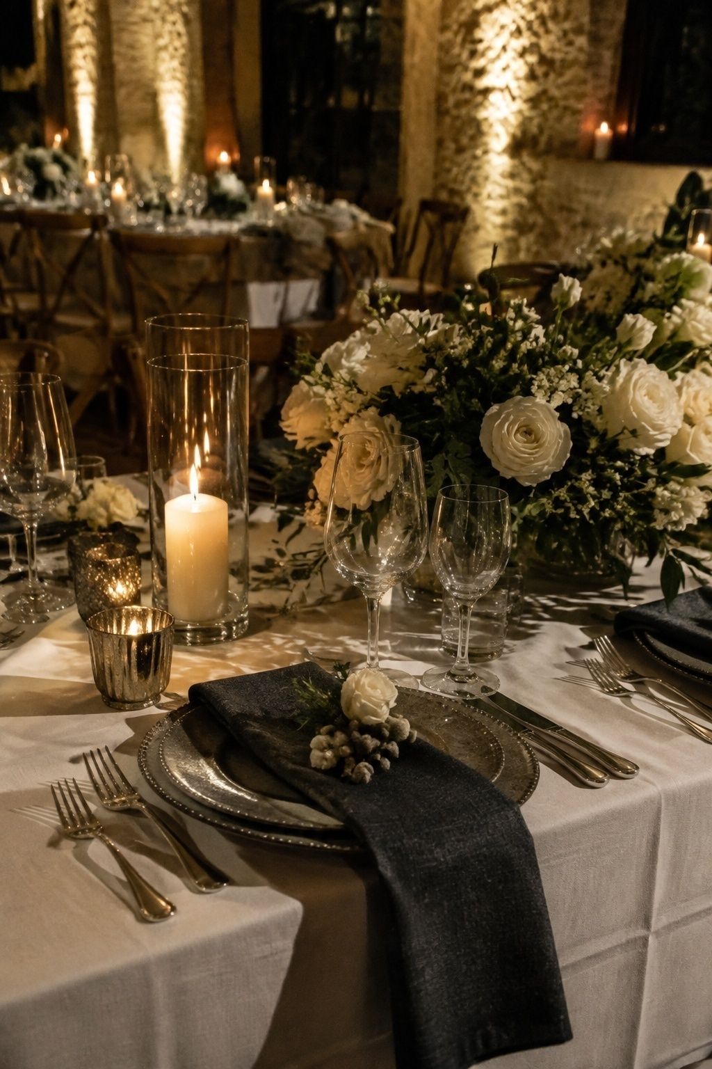 Charcoal napkins with pale flowers