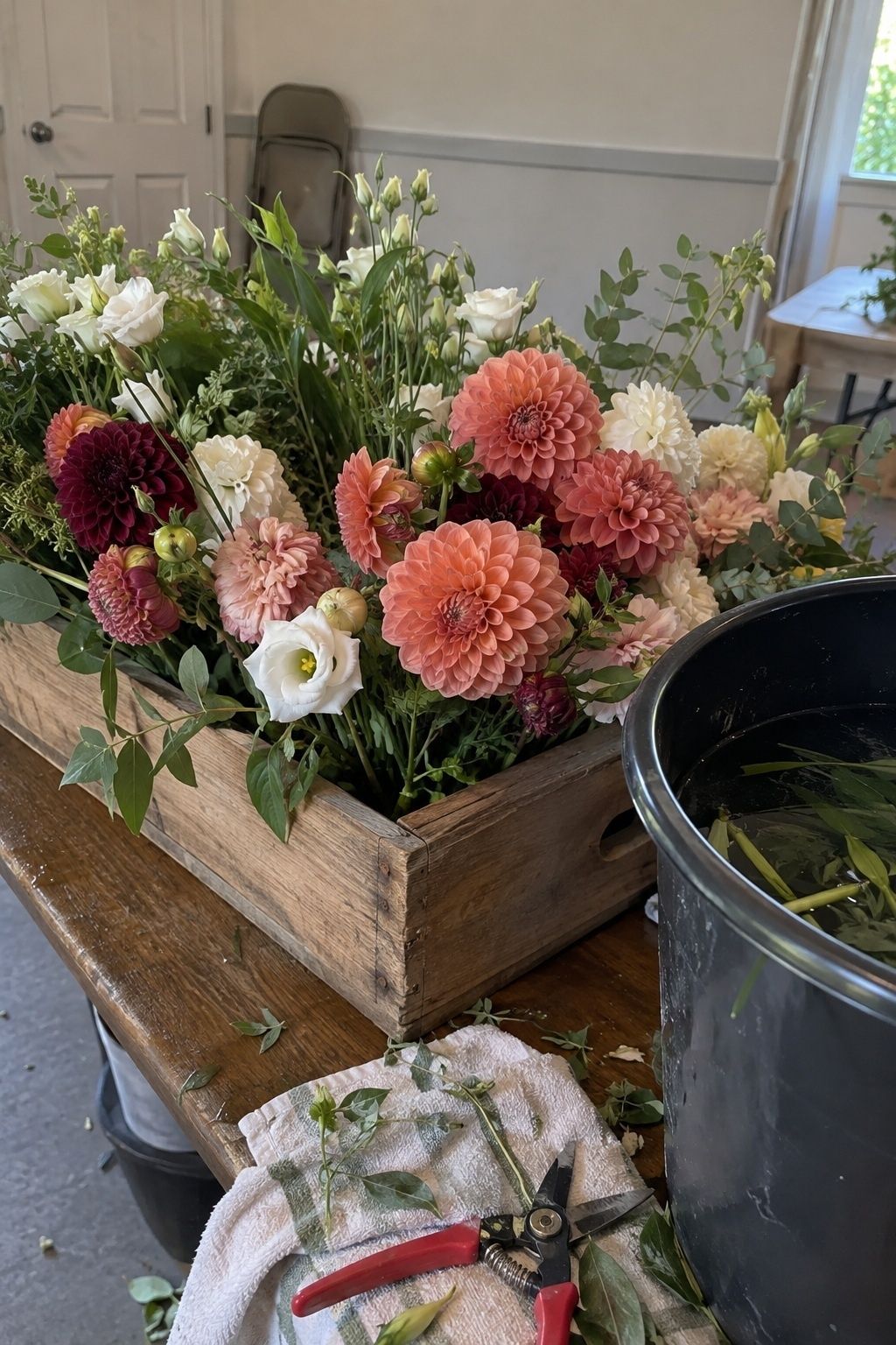 Dahlias in a July wedding arrangement