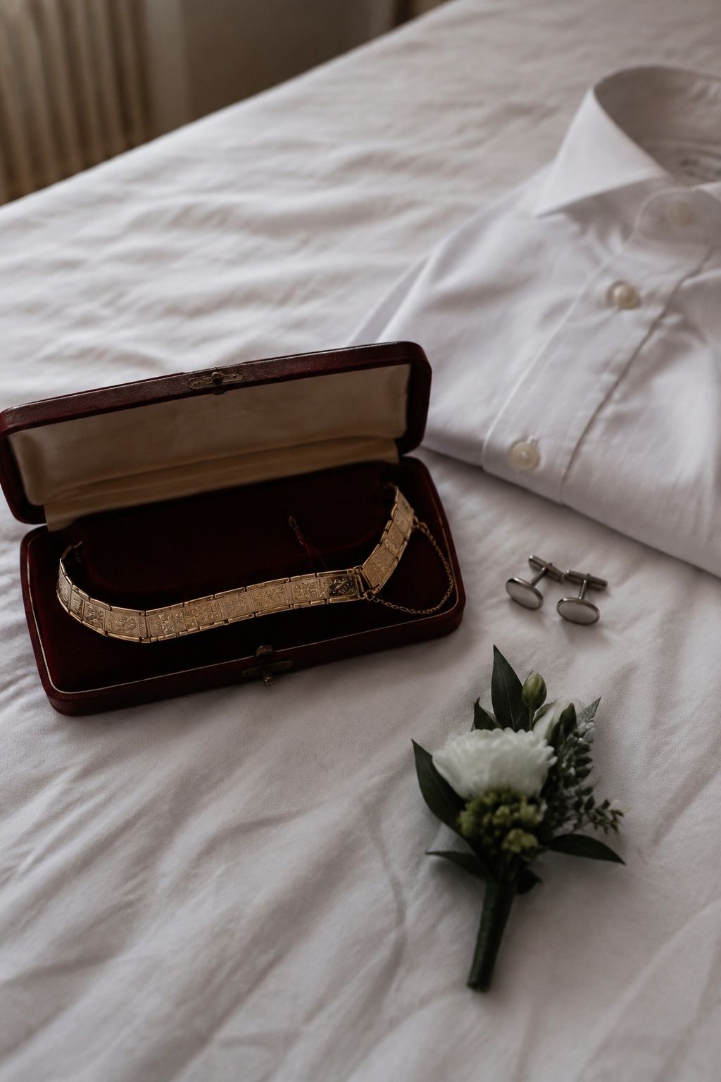 Heirloom bracelet in groom getting-ready photos