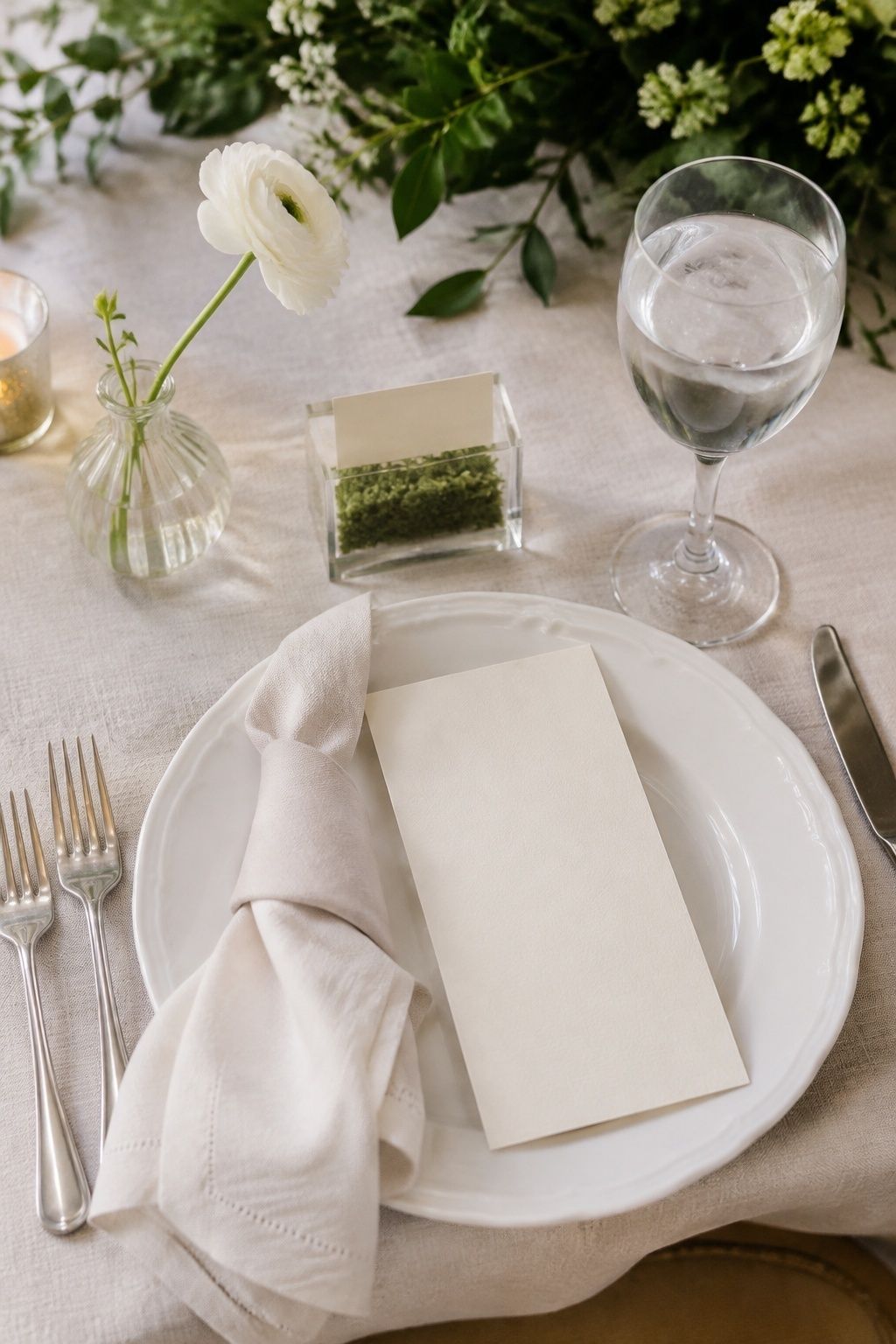 Garden moss place settings