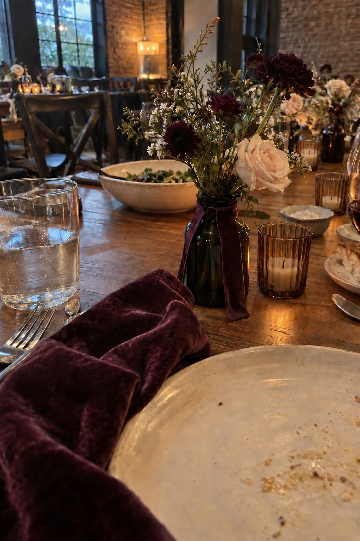 Velvet napkins and ribbon adding soft texture