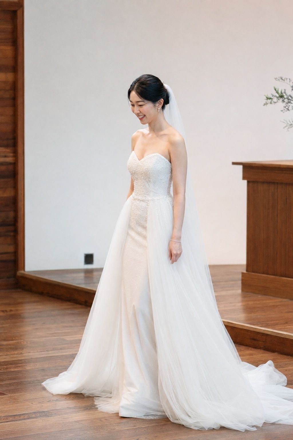 Pearl corset with a tulle overskirt