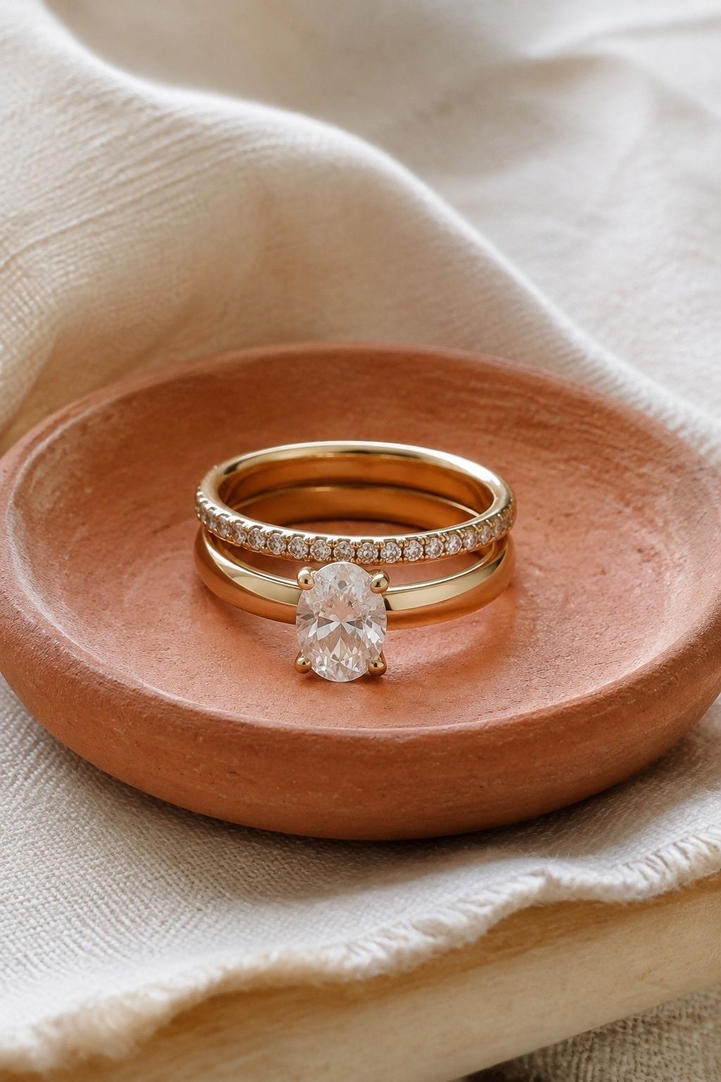 Stone bands balanced with plain metal rings