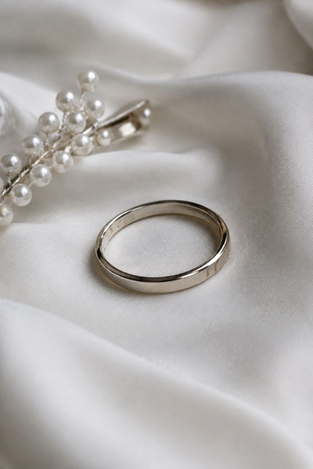 Narrow silver band for minimal styling