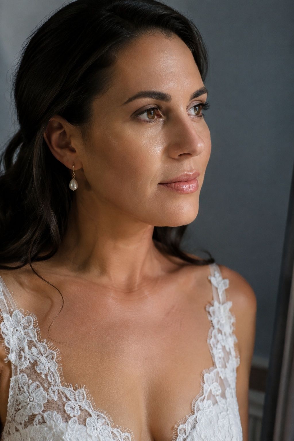 Bride with pearl highlight on the high points only